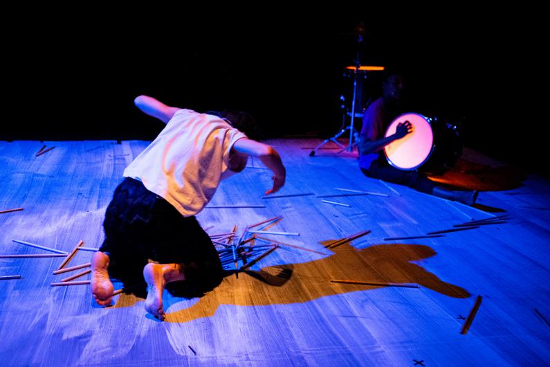 Kate McIntoh – To Speak Light Pours Out